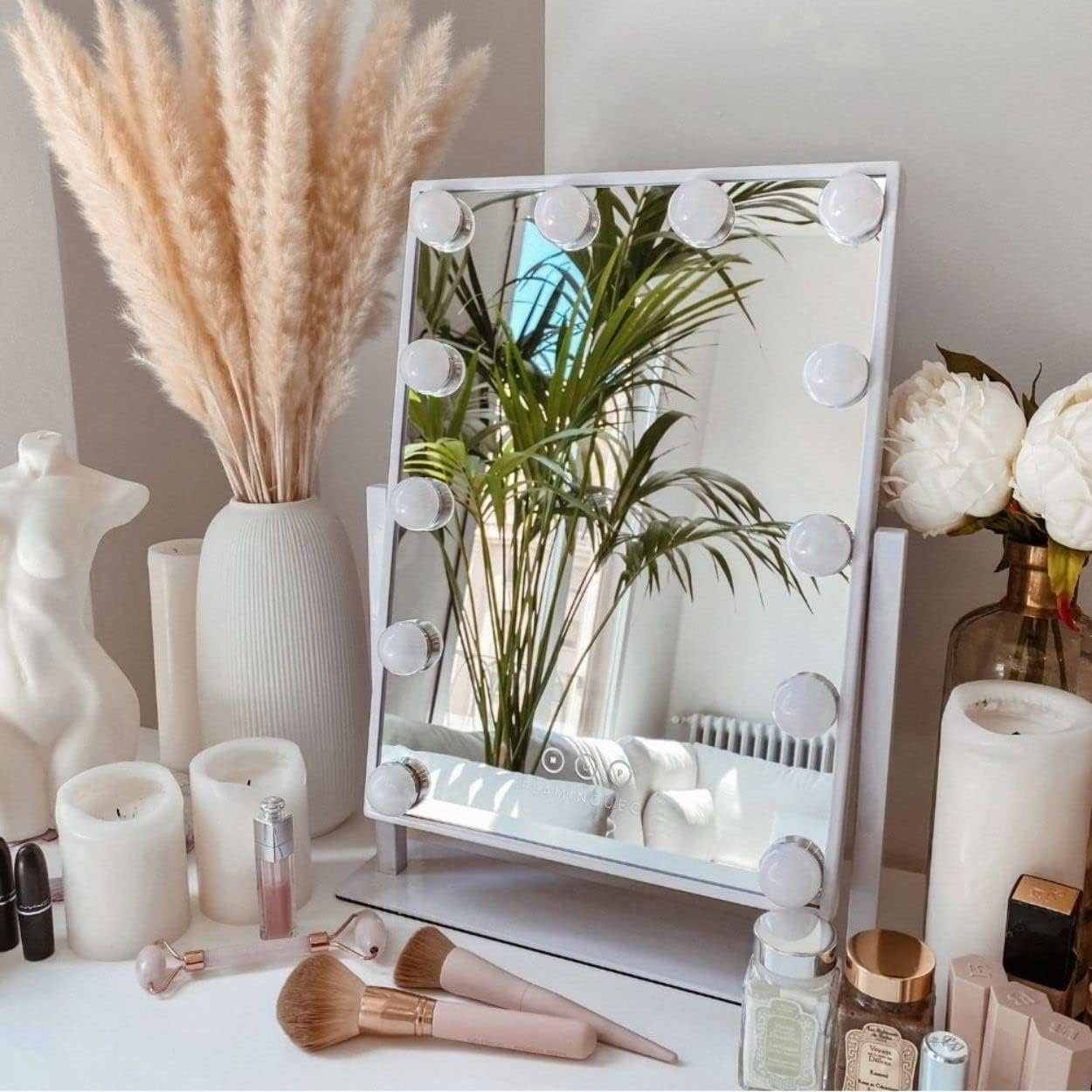 Hollywood LED Makeup Mirror