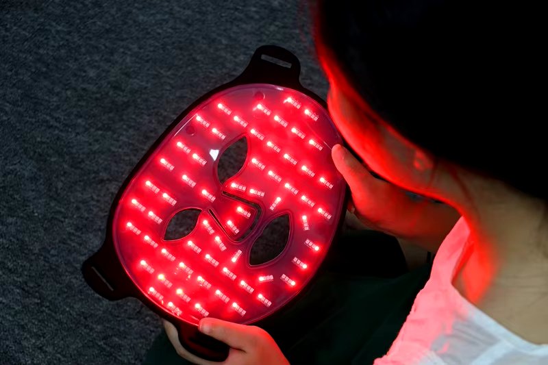 4 Colors Women Beauty Silicone LED Face 630nm 850nm Red Light Therapy Mask Anti-Aging LED Facial Mask